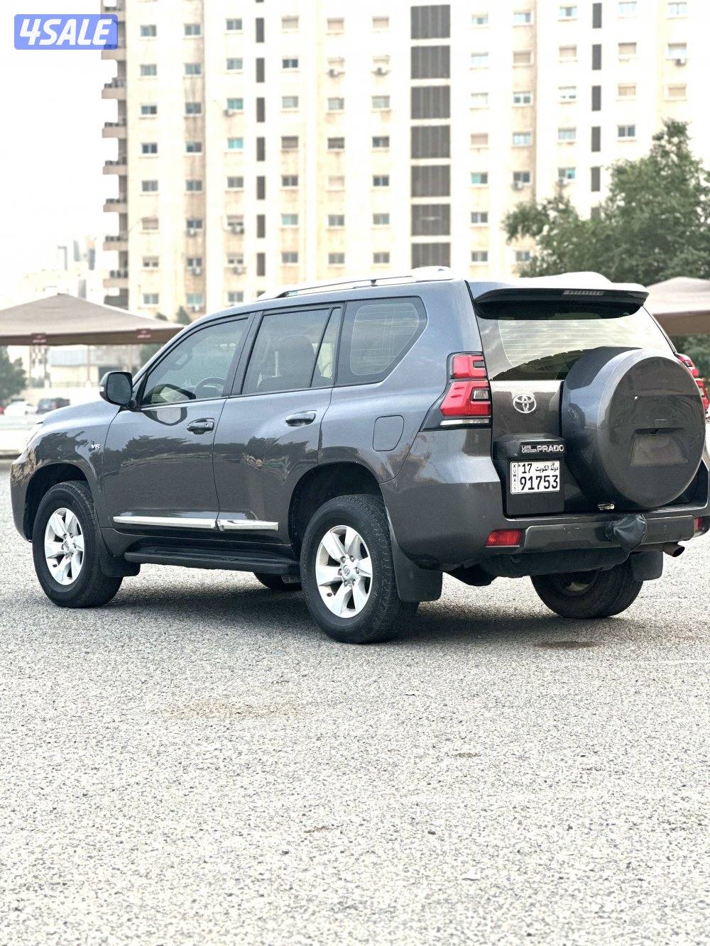 للبيع برادو TXL موديل2019 ماعدا فتحة3