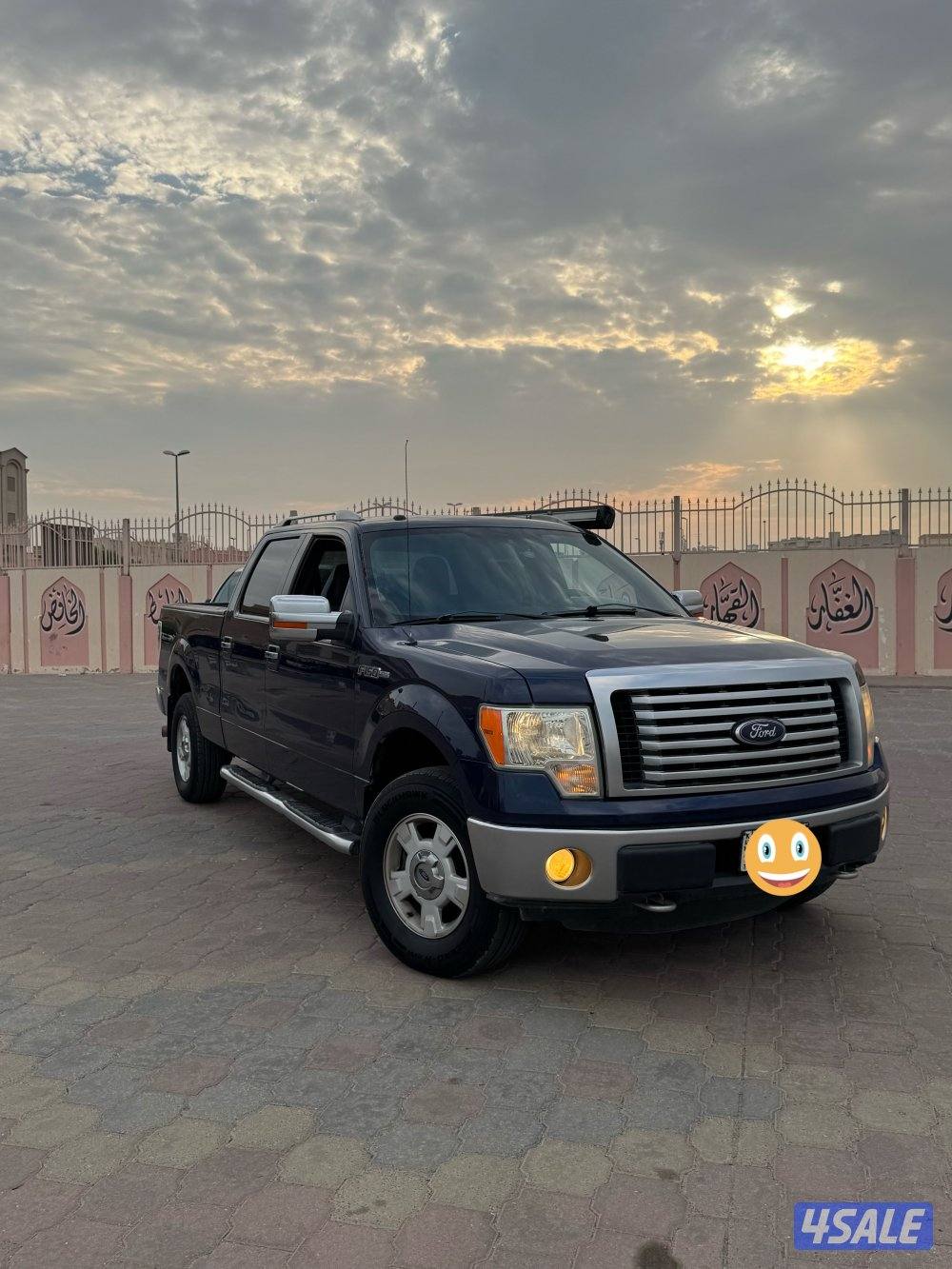 للبيع وانيت فورد F-150 بحالة نادرة0