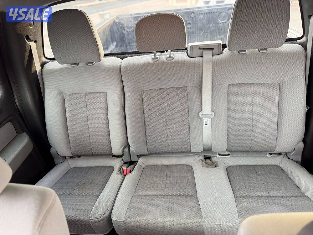 للبيع وانيت فورد F-150 بحالة نادرة5