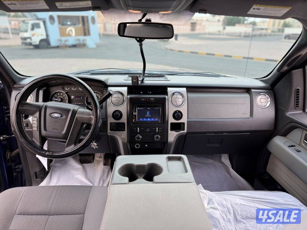 للبيع وانيت فورد F-150 بحالة نادرة10