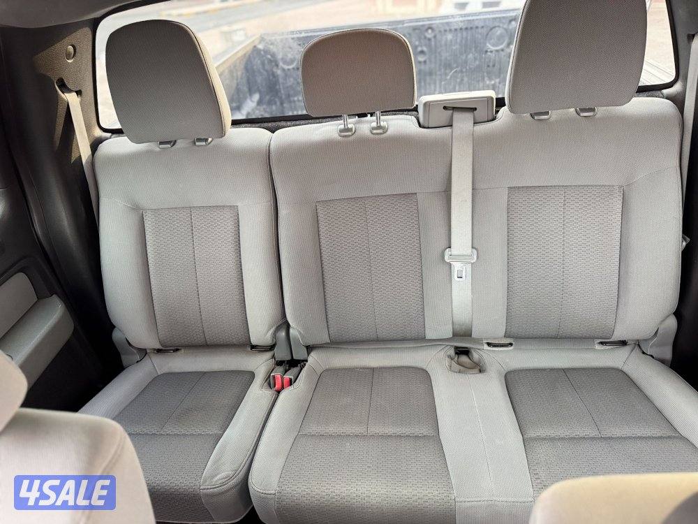 للبيع وانيت فورد F-150 بحالة نادرة15