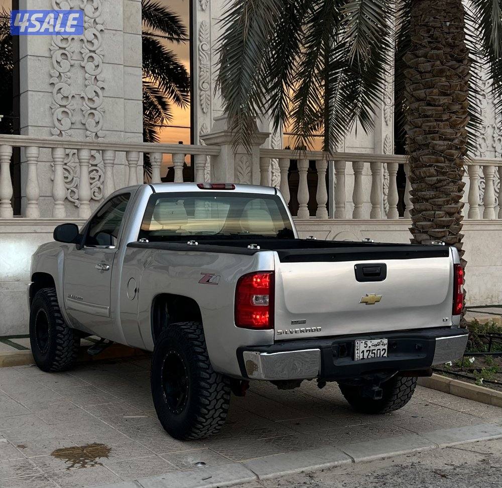 للبيع سلفرادو LT1