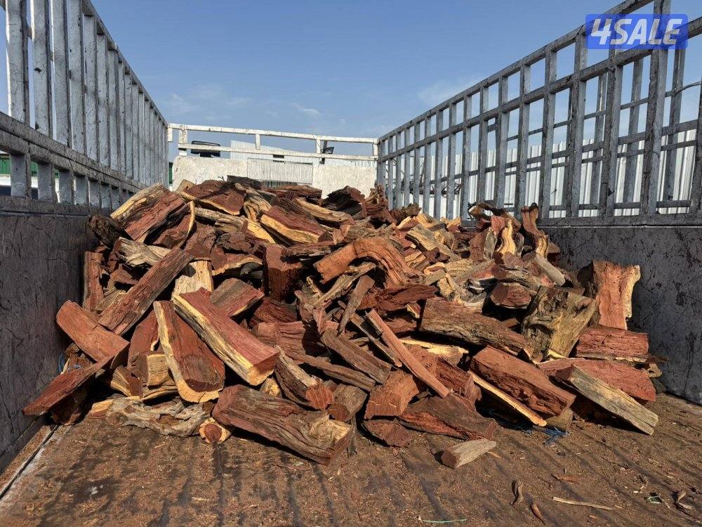 يوجد حطب سمر وحطب زيتون وفحم افريقى البقره وفحم سداسى كرتون شرط الجوده8