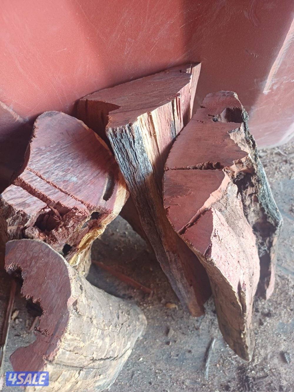 يوجد حطب سمر وحطب زيتون وفحم افريقى البقره وفحم سداسى كرتون شرط الجوده15