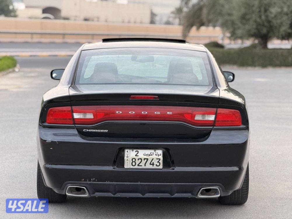دودج تشارجر 2012 بحالة الوكالة5