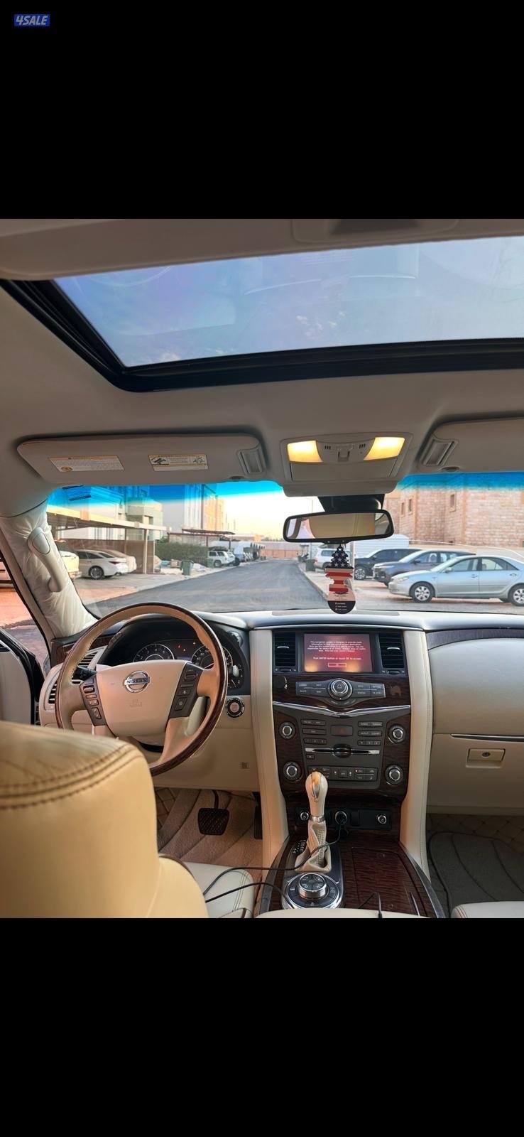 للبيع باترول بلاتينيوم 20101