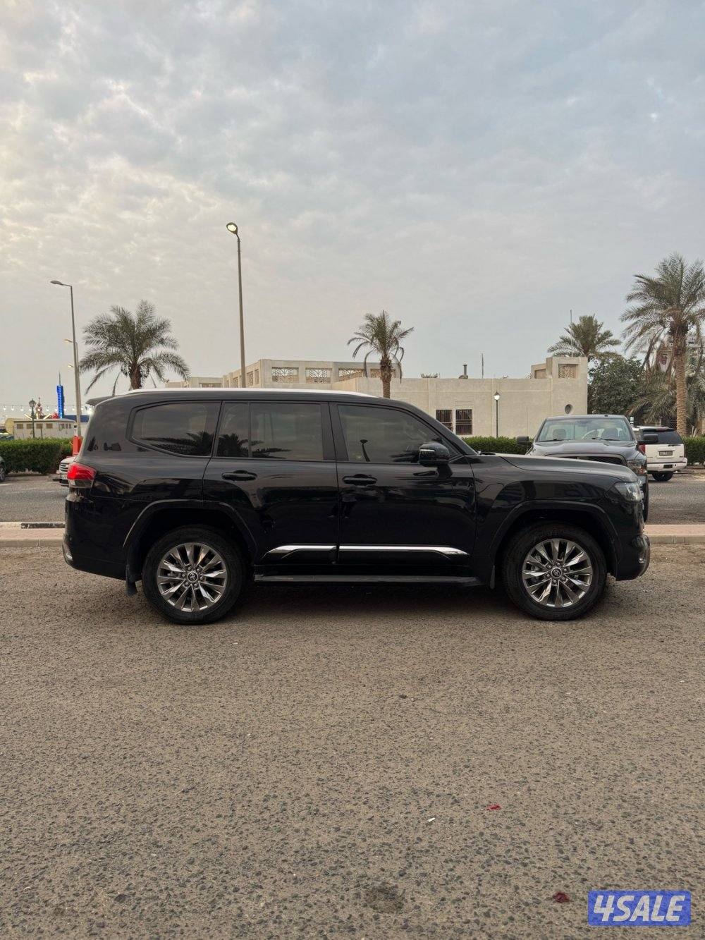 لاندكروزر - 20244