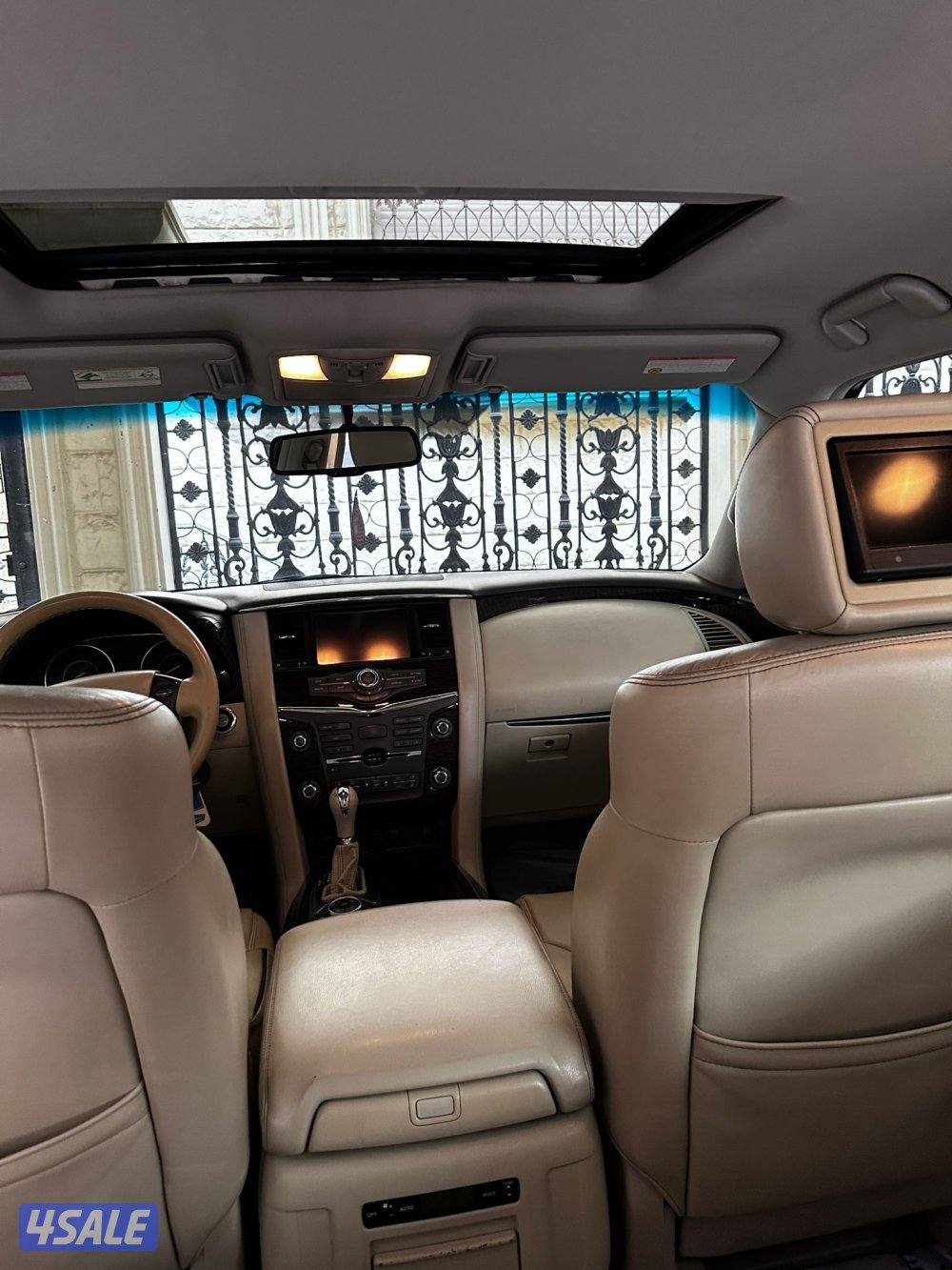 للبيع باترول 2013 SE ٦ سلندر كشنات جلد فتحة شاشات خلفية رنقات ٢٠5