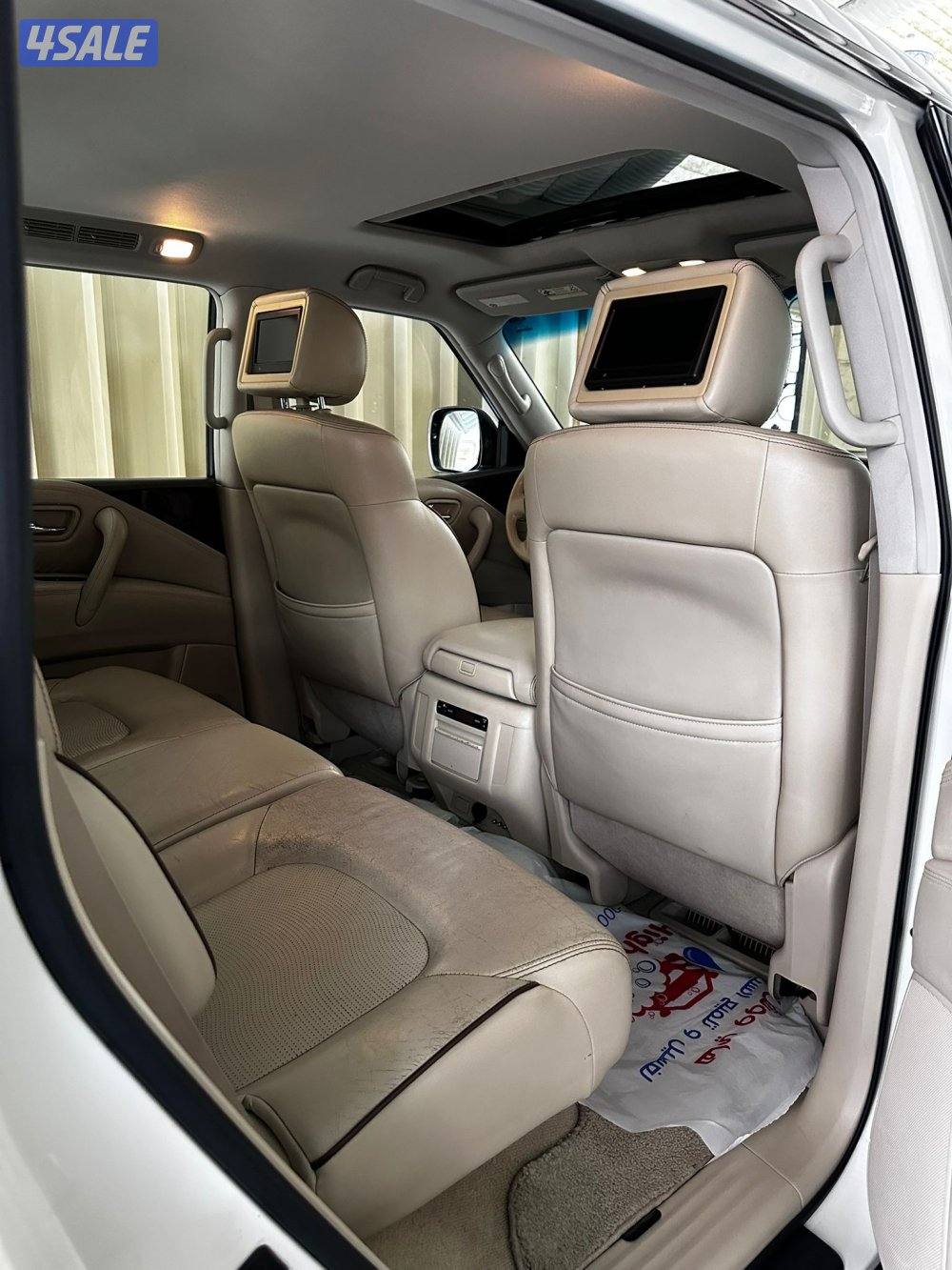 للبيع باترول 2013 SE ٦ سلندر كشنات جلد فتحة شاشات خلفية رنقات ٢٠6