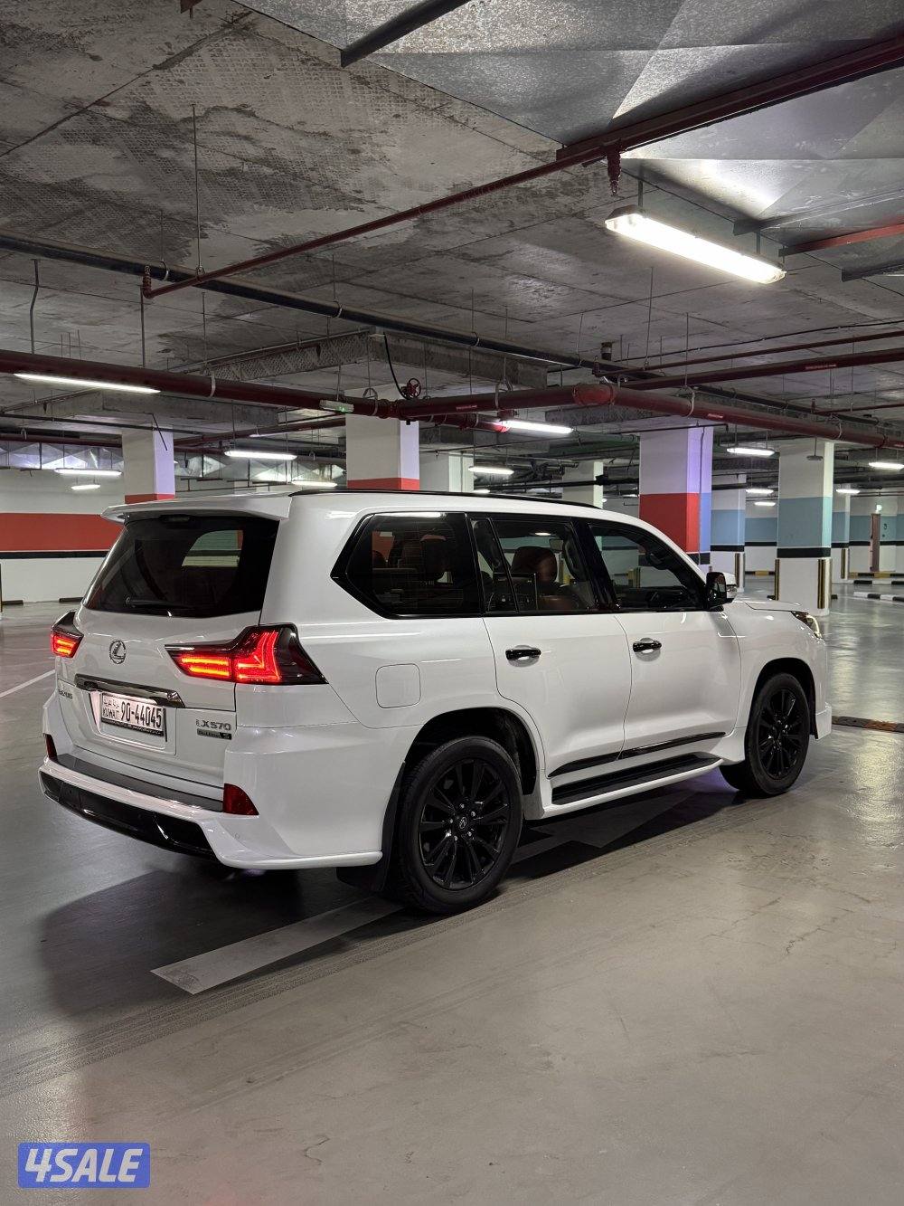 جيب لكزس  20172