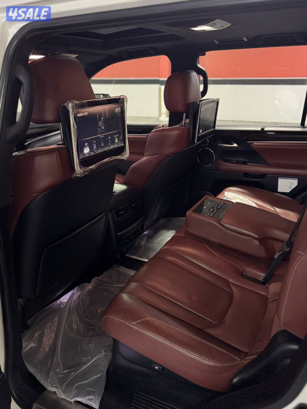 جيب لكزس  20175