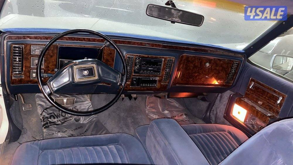 للبيع كاديلاك ١٩٩٠3