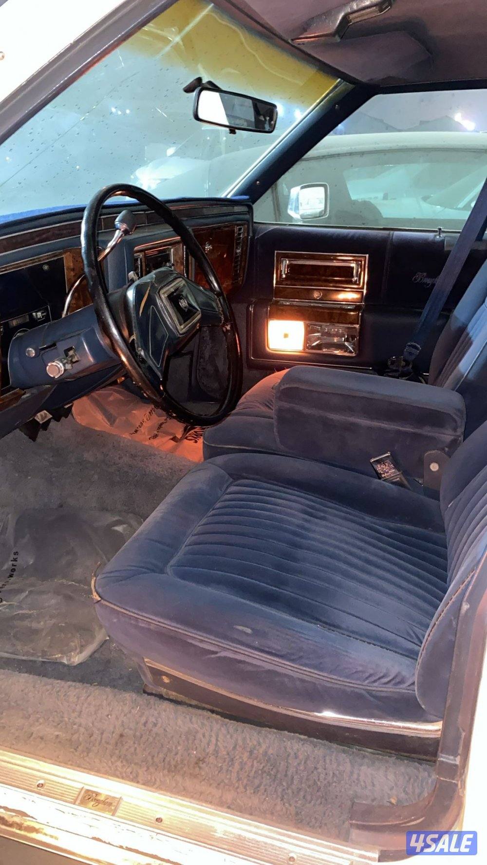 للبيع كاديلاك ١٩٩٠4