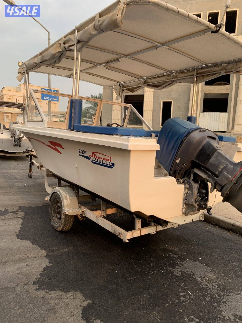 للبيع عماني 20 قدم مكينه 2001