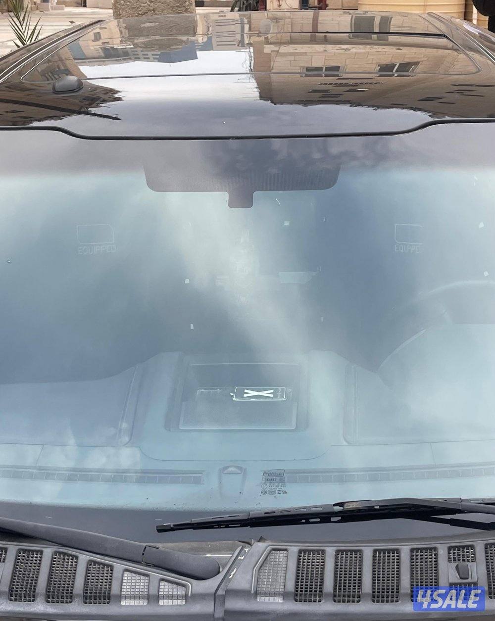 للبيع وانيت لاريت فورد1