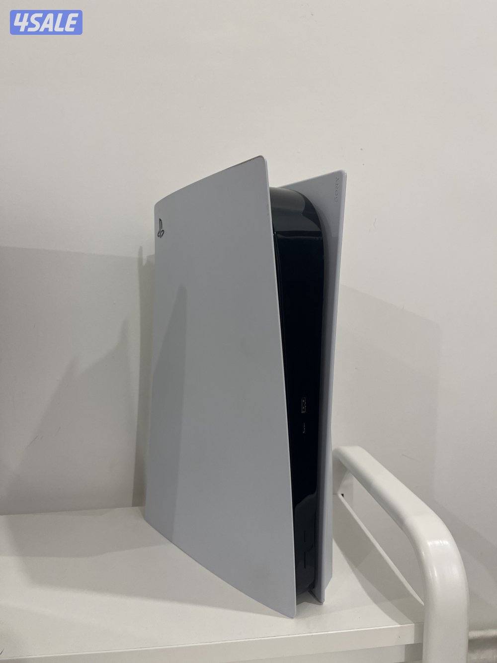 PS5 للبيع ستاندر (يبلع CD) حاله ممتازه1