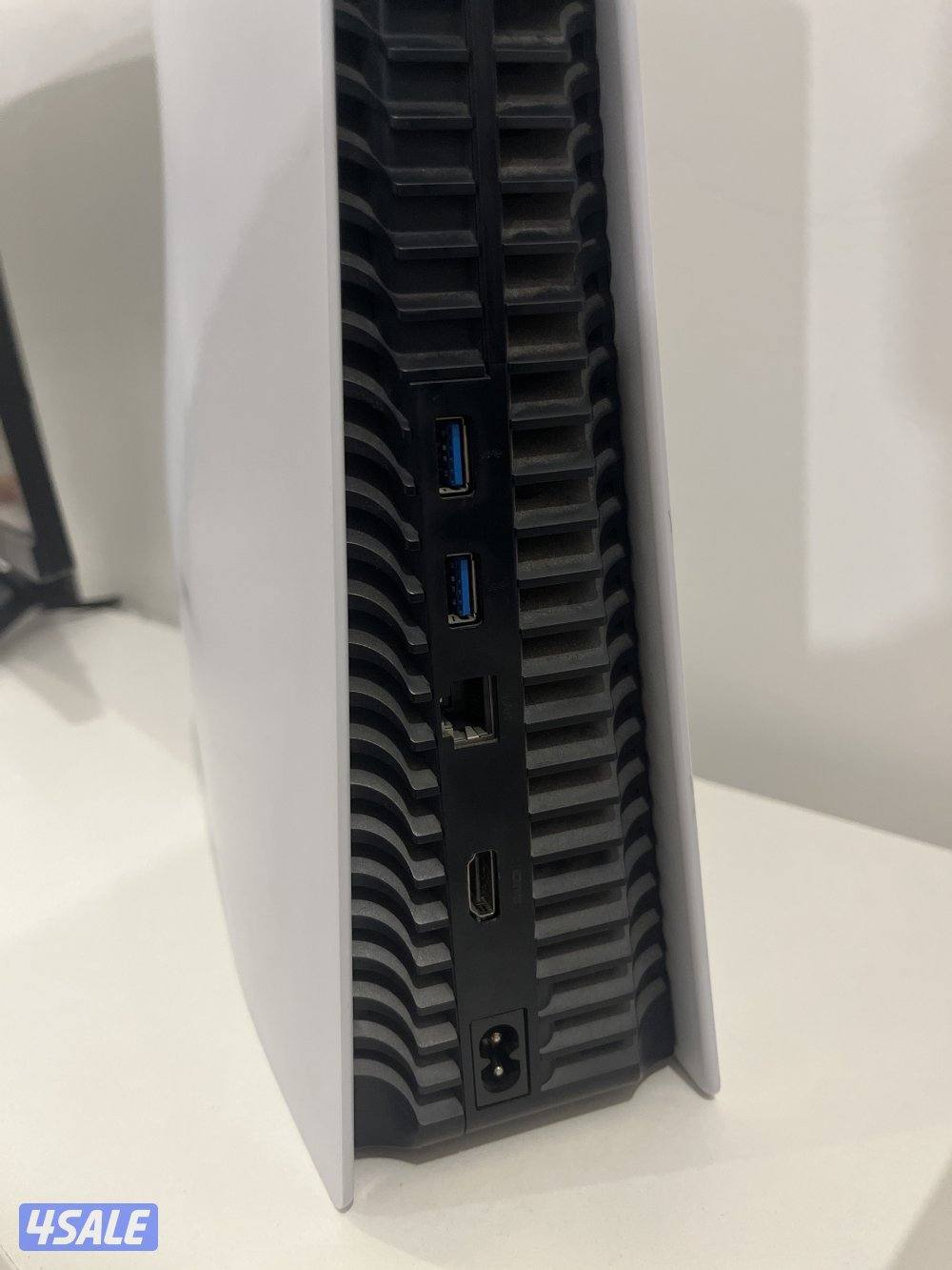 PS5 للبيع ستاندر (يبلع CD) حاله ممتازه3