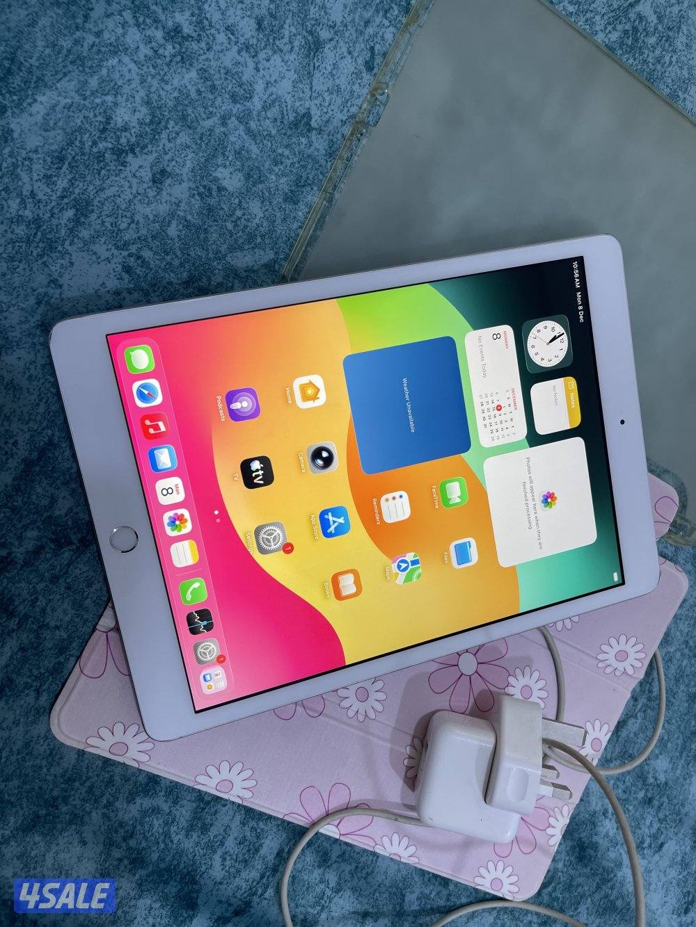 ايباد ابل 7 السابع 32 قيقا خط شريحة نظيف مو مصلح ولا شي فيه مع كفر1