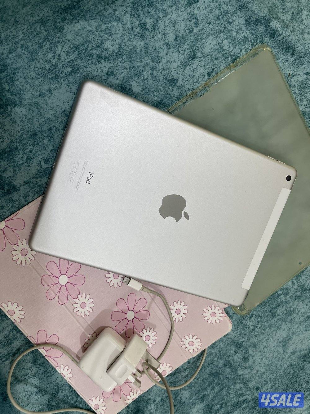 ايباد ابل 7 السابع 32 قيقا خط شريحة نظيف مو مصلح ولا شي فيه مع كفر6