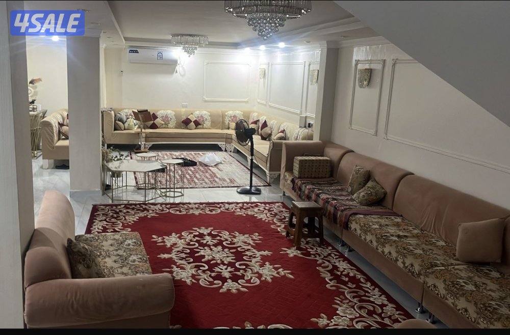 غنفات صاله بحاله جيده ب 50 دينار و النقل عليك0