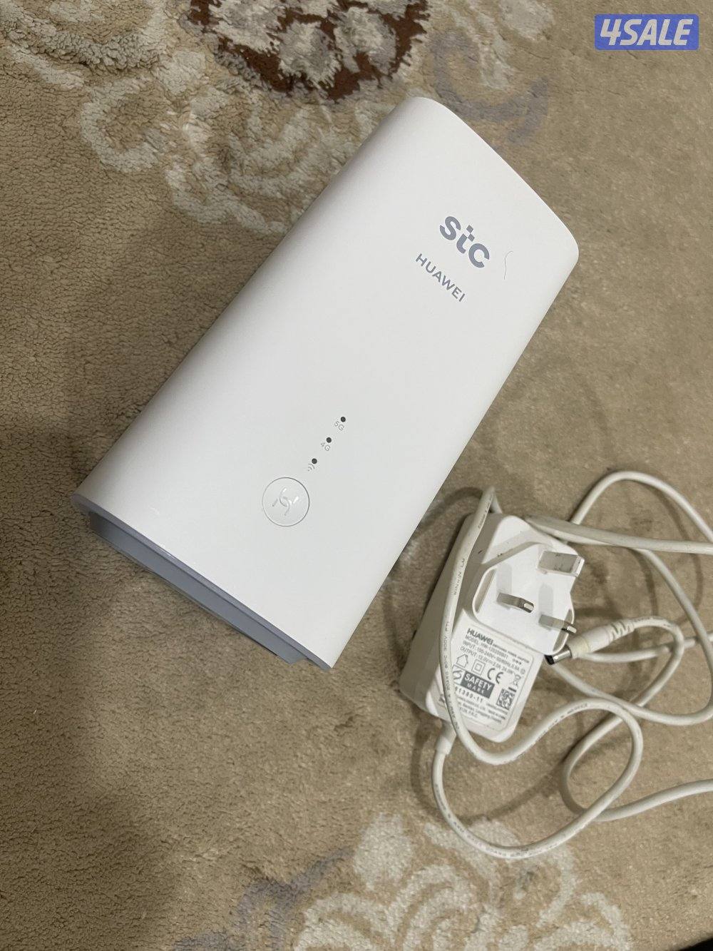 راوتر هواوي برو 4 نظيف وشغال تمام 5g فايف جي مع الشحن الاصلي3