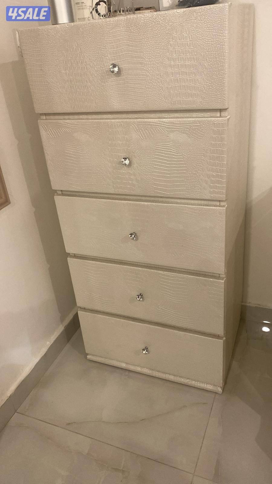 فنيطيس قطعه 52