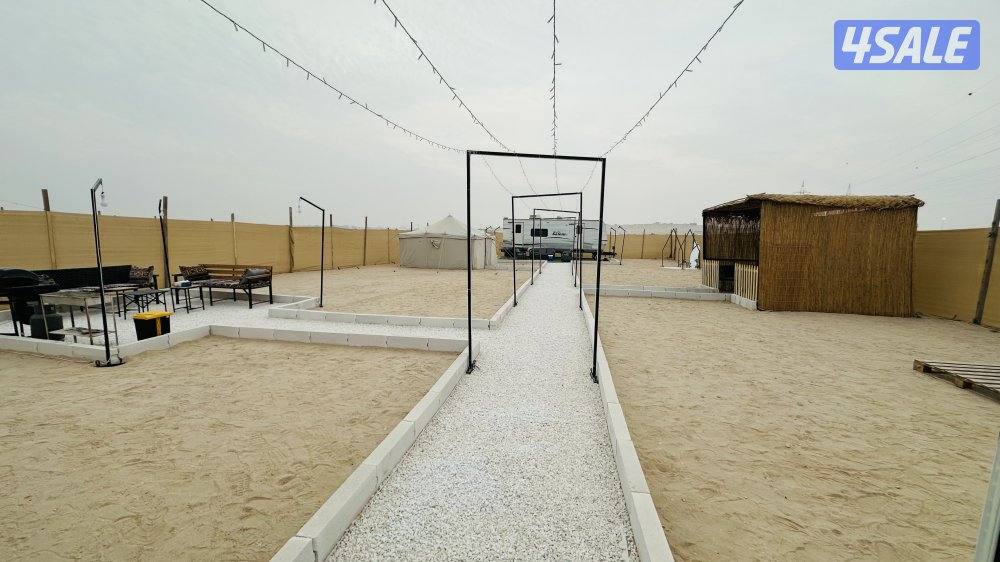 كشته متكون من كرفان وخيمه0