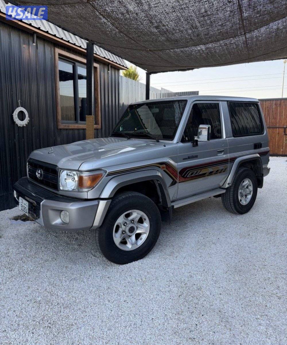 للبيع ربع ممشى قليل نظيف صبغ وكاله0