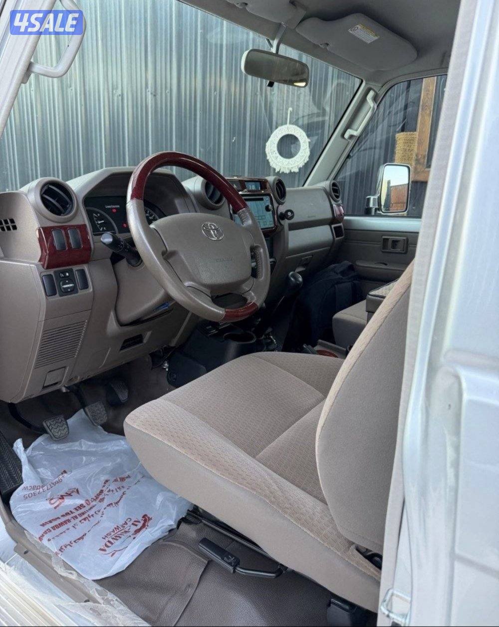 للبيع ربع ممشى قليل نظيف صبغ وكاله1