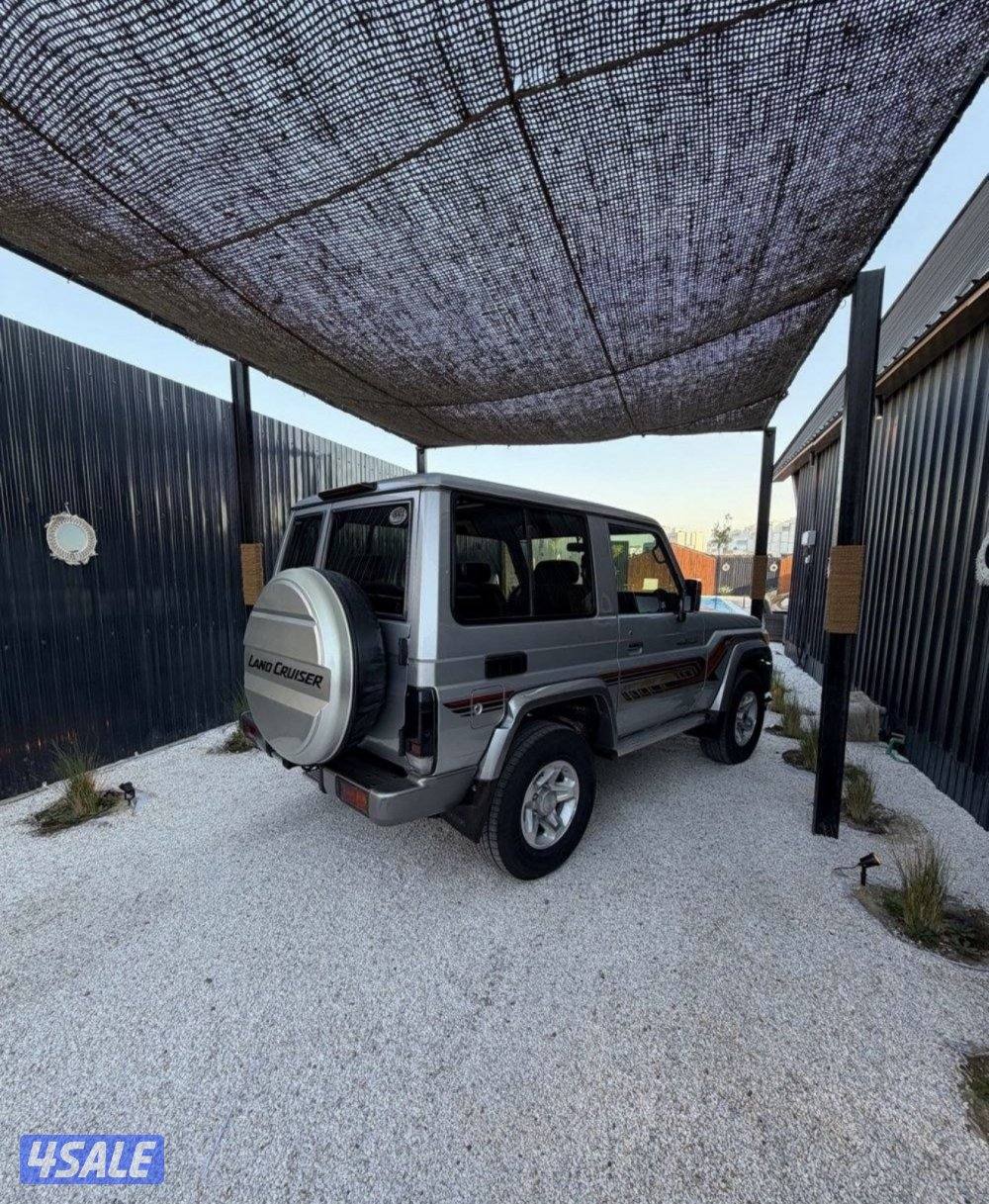 للبيع ربع ممشى قليل نظيف صبغ وكاله2