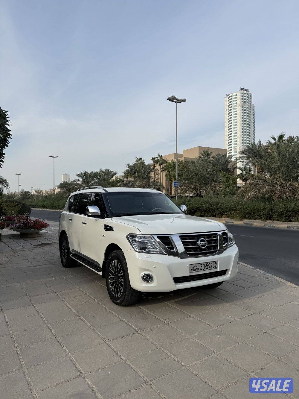 للبيع نيسان باترول بلاتنيوم 20151