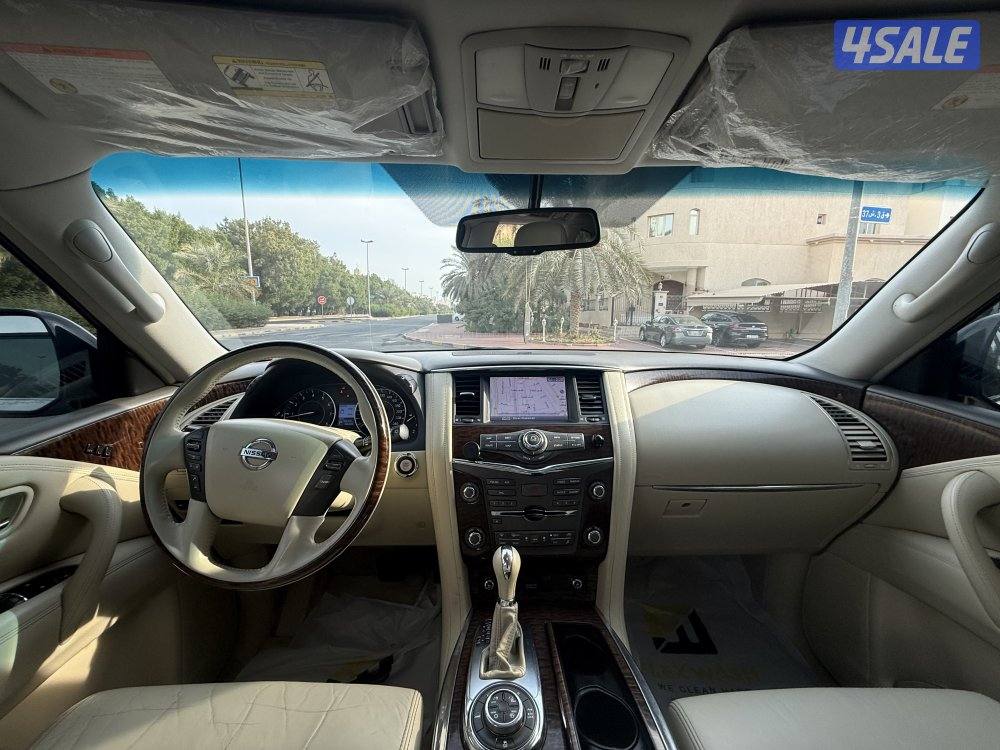 للبيع نيسان باترول بلاتنيوم 20155