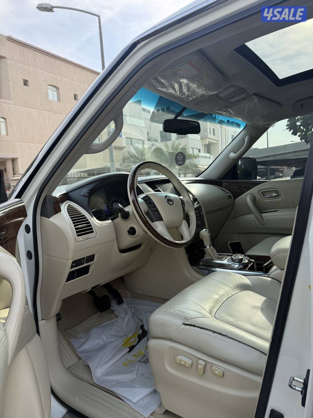 للبيع نيسان باترول بلاتنيوم 20156