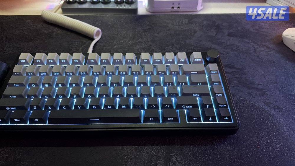 مكسر + مايك + ستاند مايك + كيبورد3