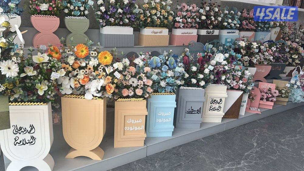 للبيع مشروع كامل معرض ورد وهداياسوق مركزي + مصنع خشبيات واكريليك5