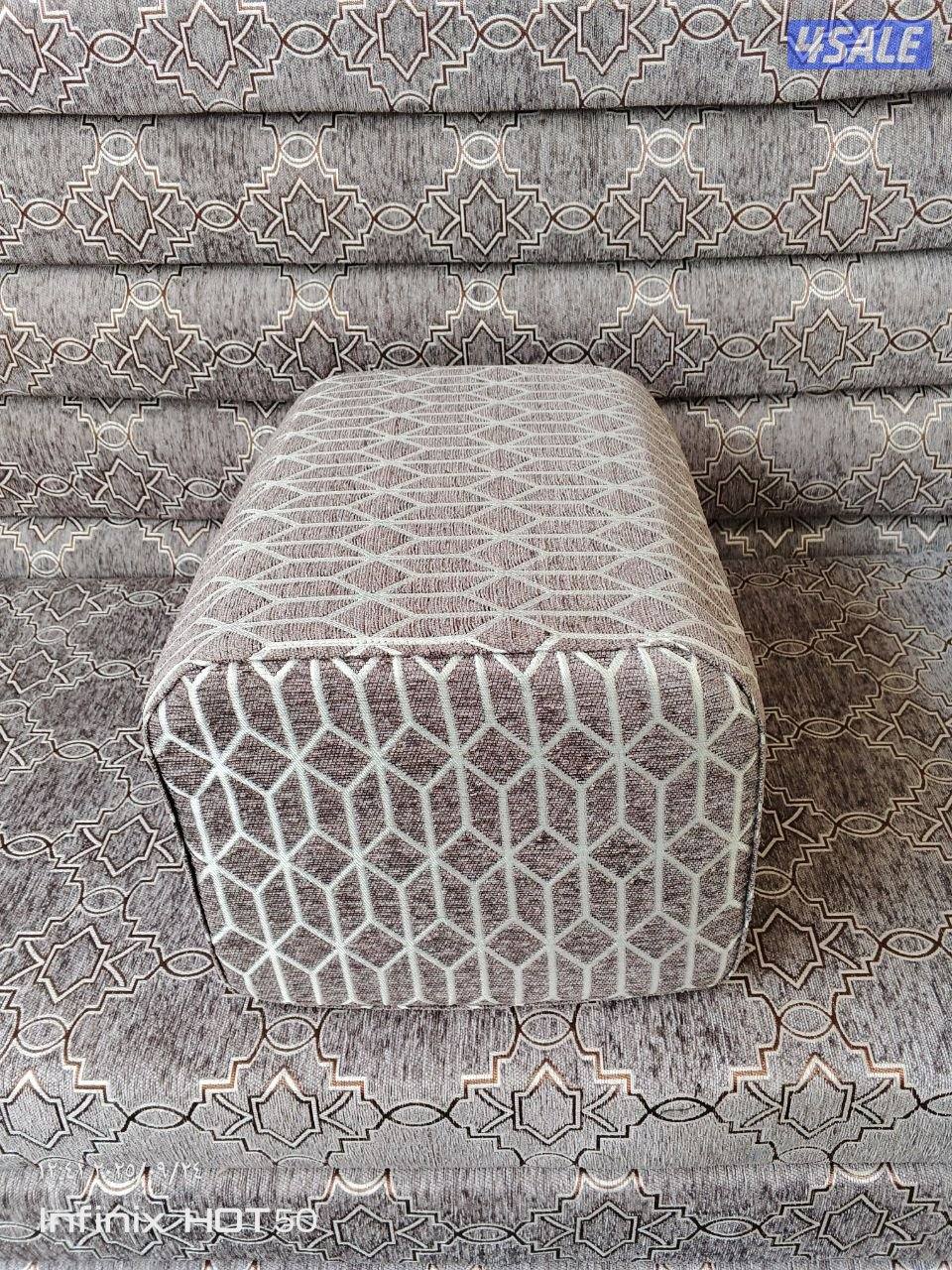 كل ما تحتاجه متوفر لدينا سجاد قص تركي ومساند ضهر تفصال وجاهز ورضيات با6