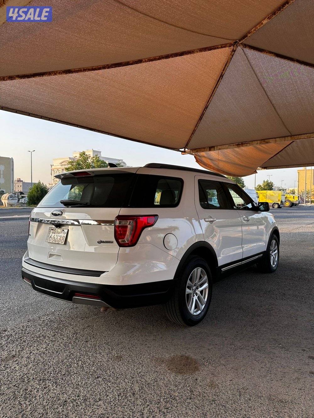 للبيع فورد اكسبلور 2018 وكالة الغانم شرط صبغ الوكالة وبحالة نادرة جدا4