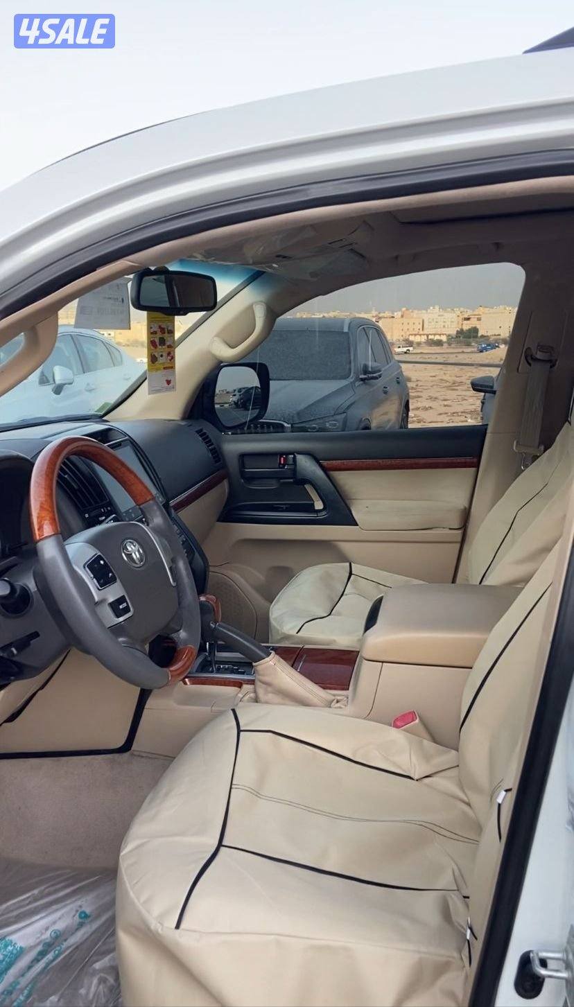 لاند كروزر8