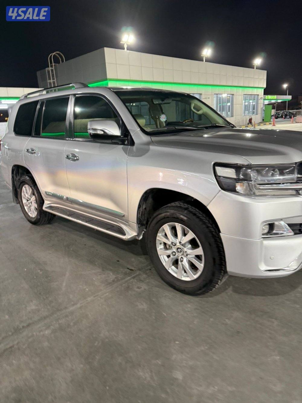 لاند كروزر كامل الموصفات 20182