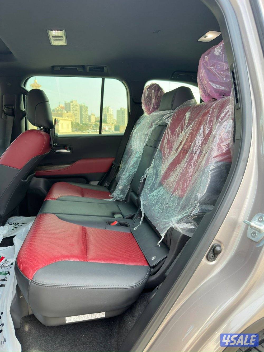 للبيع لاند كروز VXR/2023 ممشى 15 الف حالة نادرة3