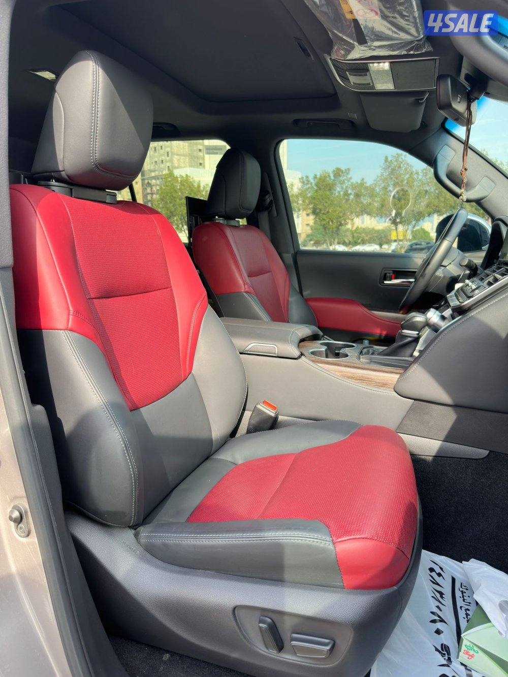 للبيع لاند كروز VXR/2023 ممشى 15 الف حالة نادرة13