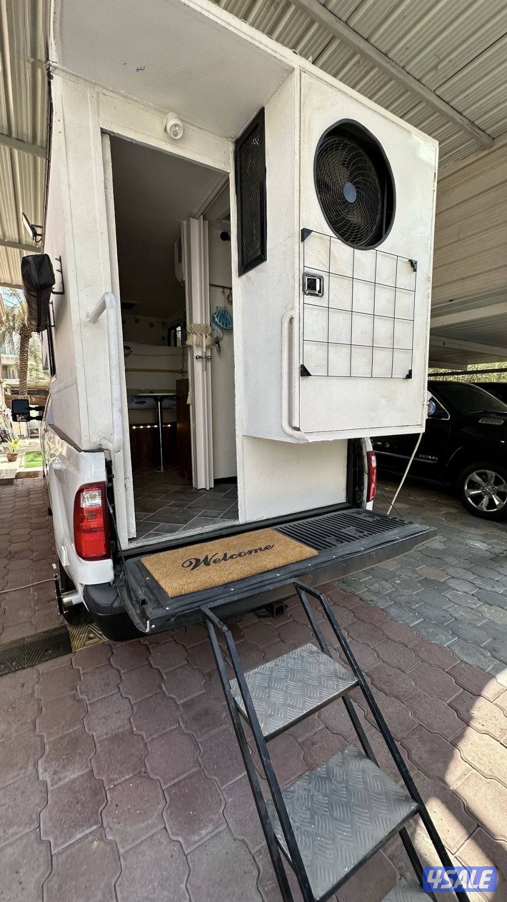 للبيع كامبر مع وانيت فورد 25011