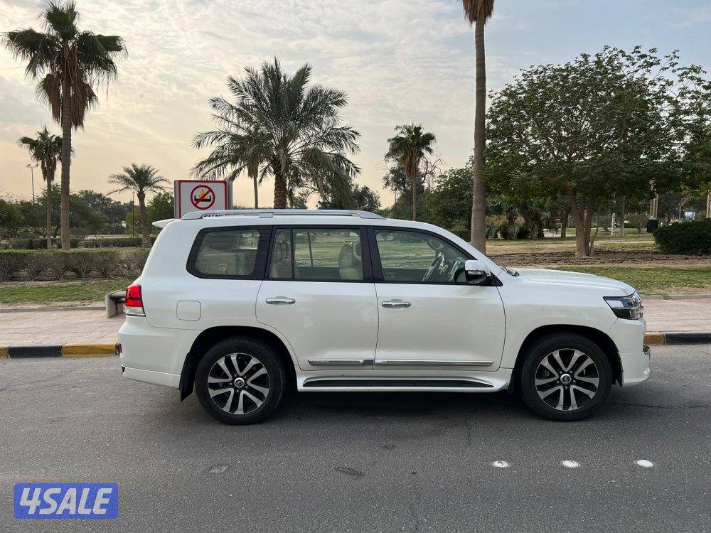 لاند كروز GX.R V8 تورنق ٢٠١٩ الساير عداد ٢١٥ ألف شرط الفحص صبغ وكاله2