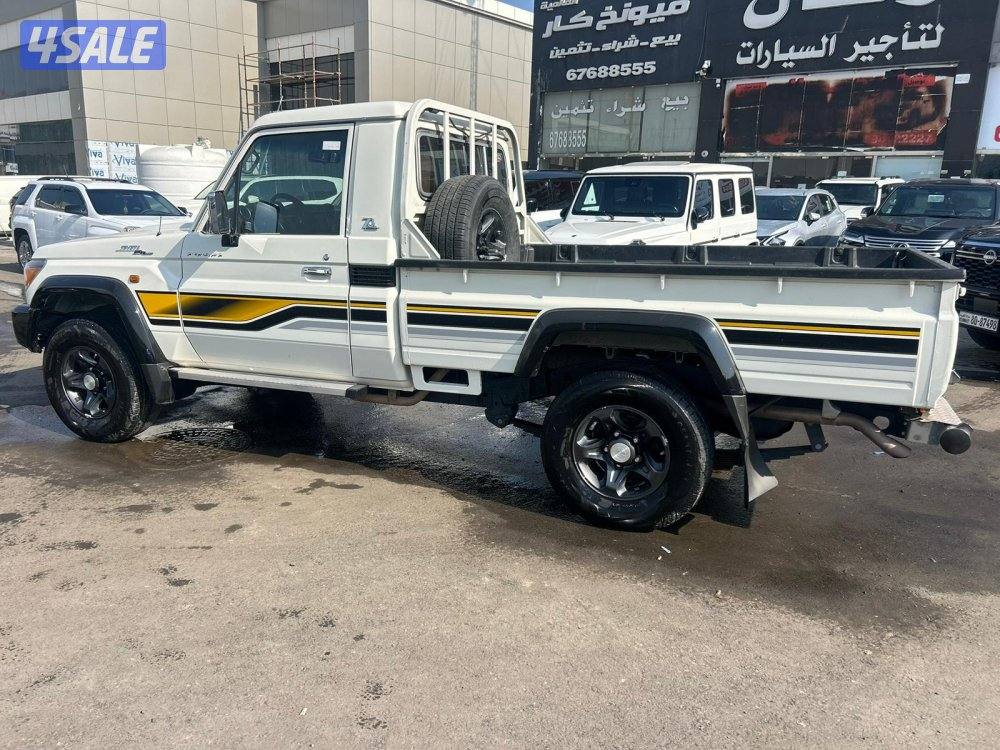تويوتا لاند كروزر شاص LX .V6 موديل 20222