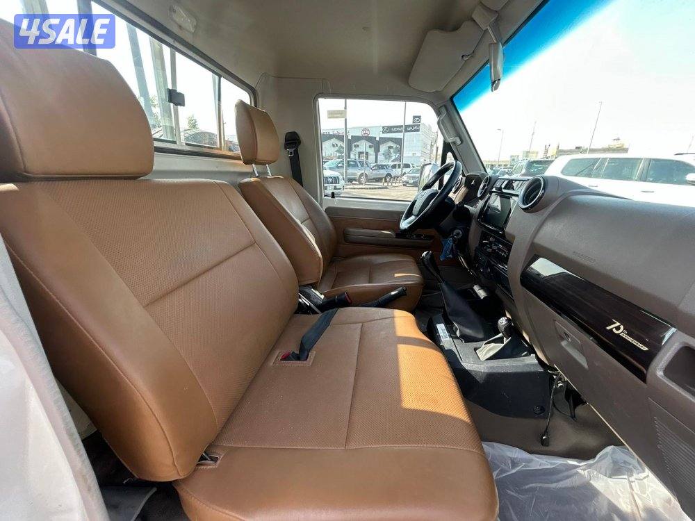 تويوتا لاند كروزر شاص LX .V6 موديل 20224