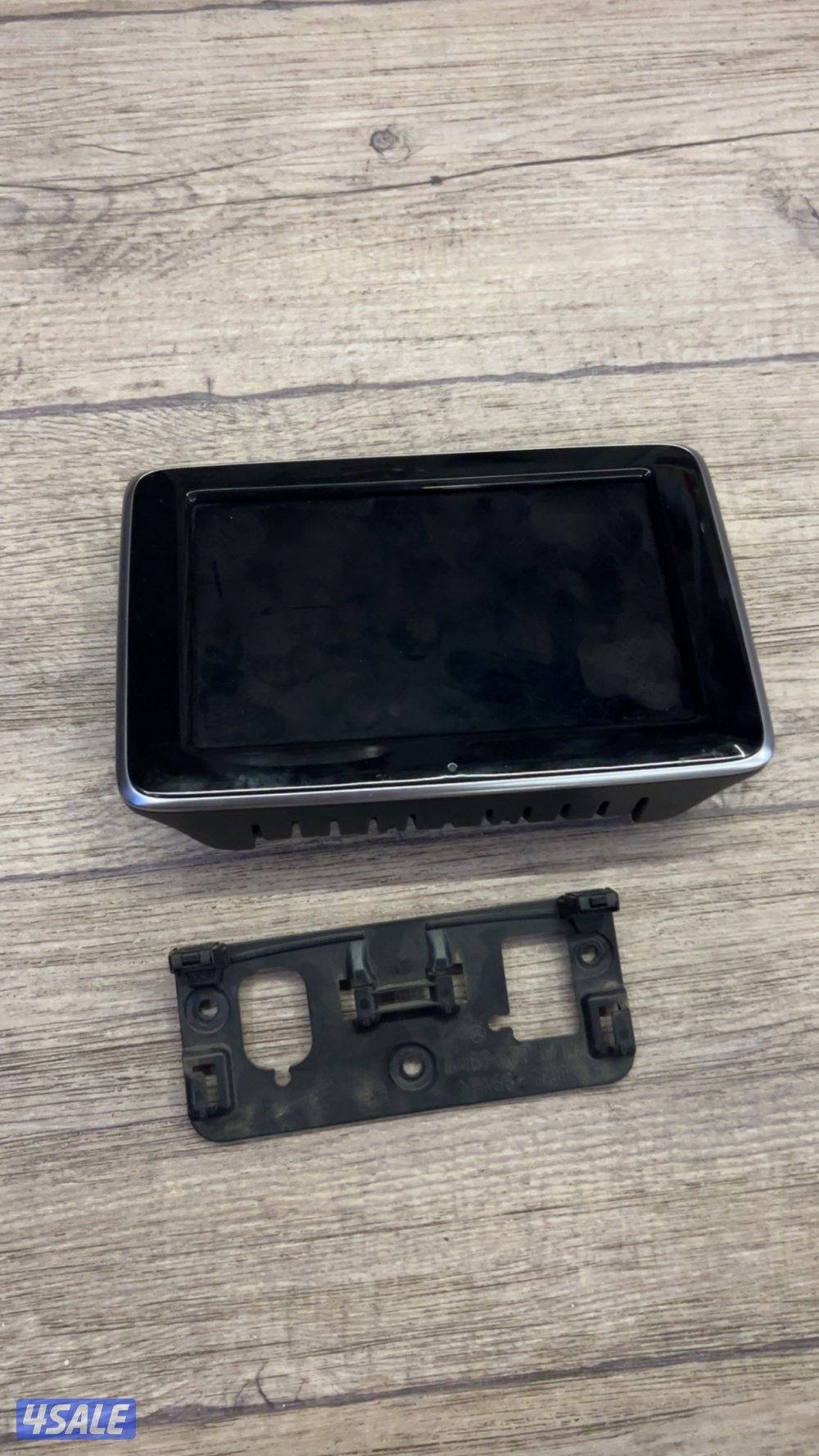 للبيع شاشه جي كلاس من ٢٠١٣ إلى ٢٠١٨0