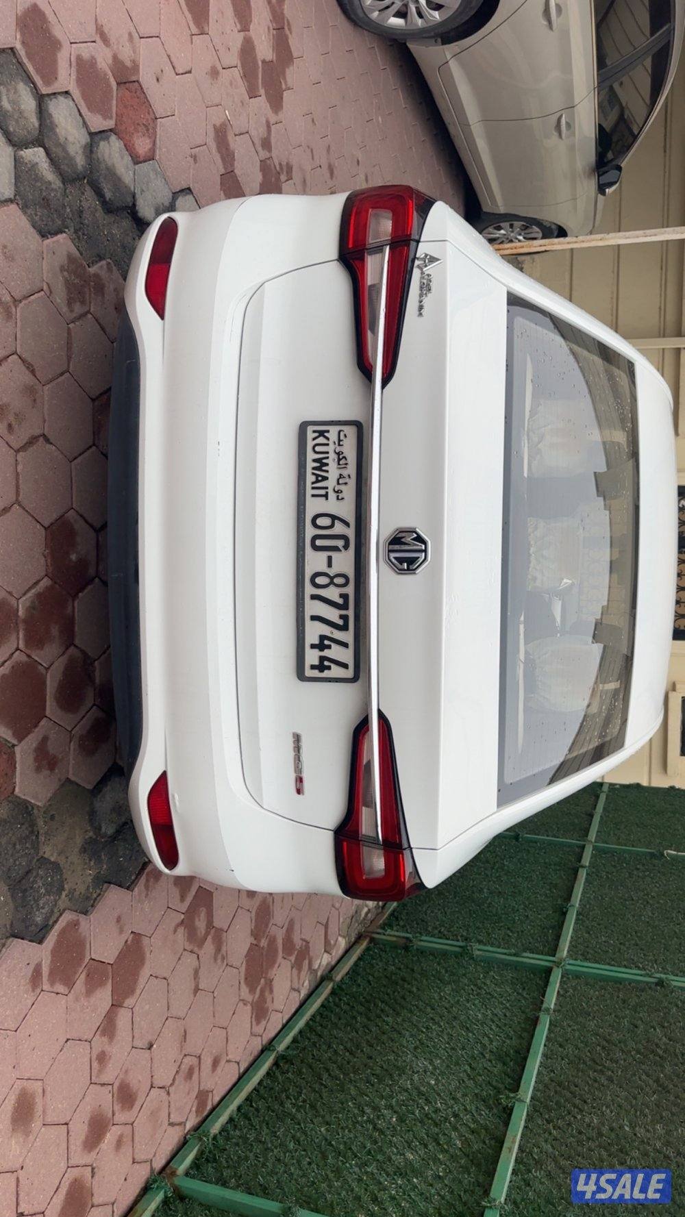 MG5 موديل 2022 ماشي 97 تحت كفاله صبغ بابين خلفي فقط1