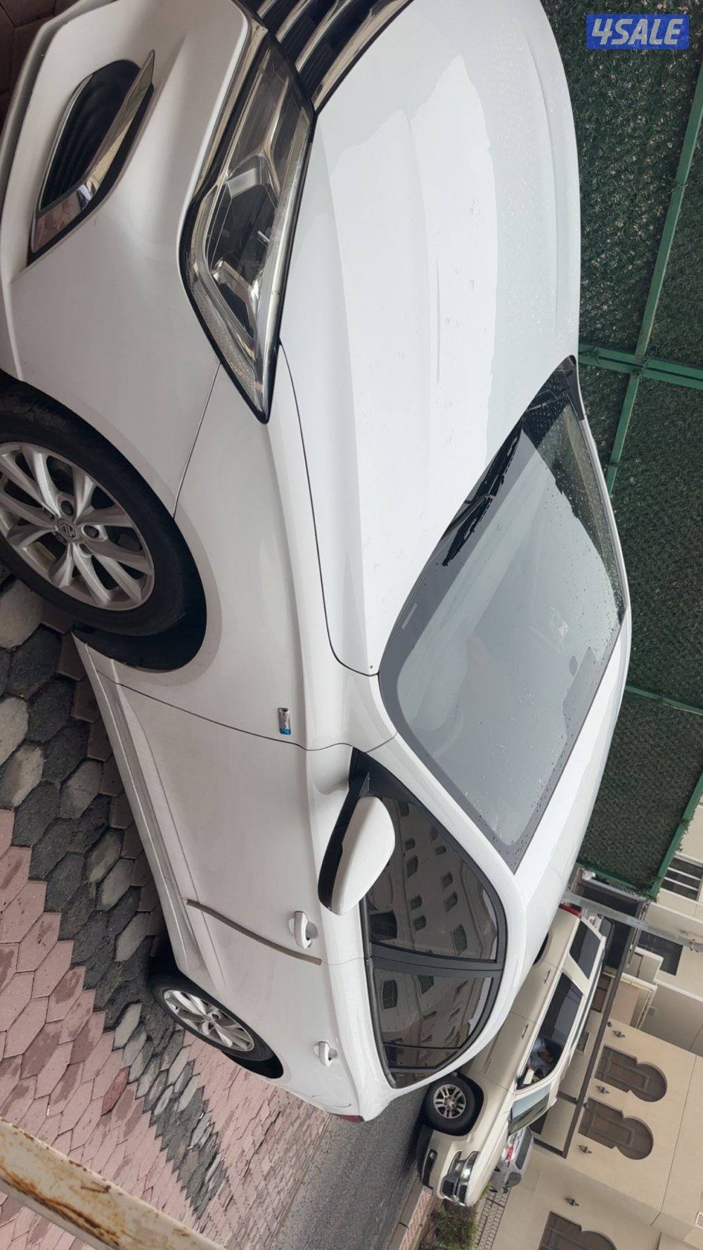 MG5 موديل 2022 ماشي 97 تحت كفاله صبغ بابين خلفي فقط4