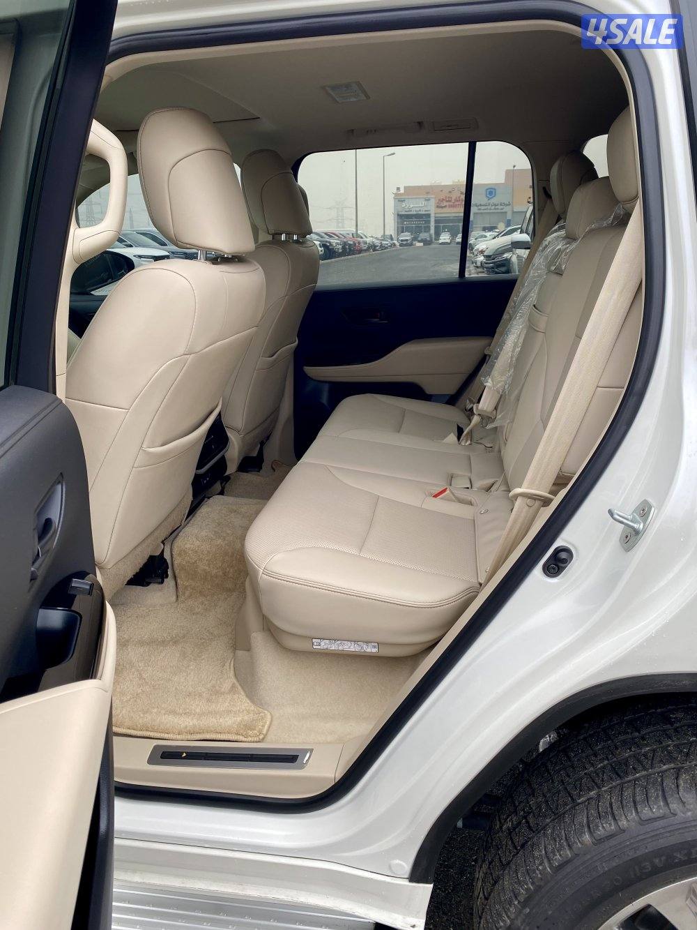 لاند GXR الساير موديل 2024 عداد 136