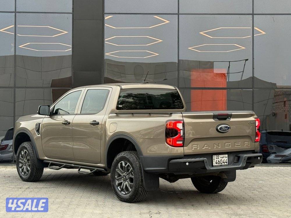 FORD RANGER _2023 عداد 12 الف فقط4